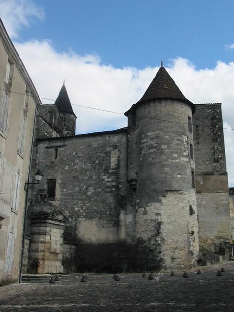 016 Cognac chateau