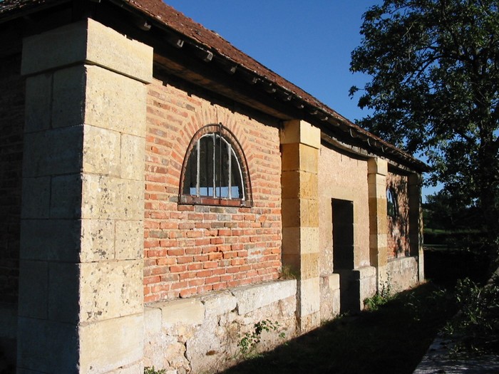 Lavoir Bona extérieur